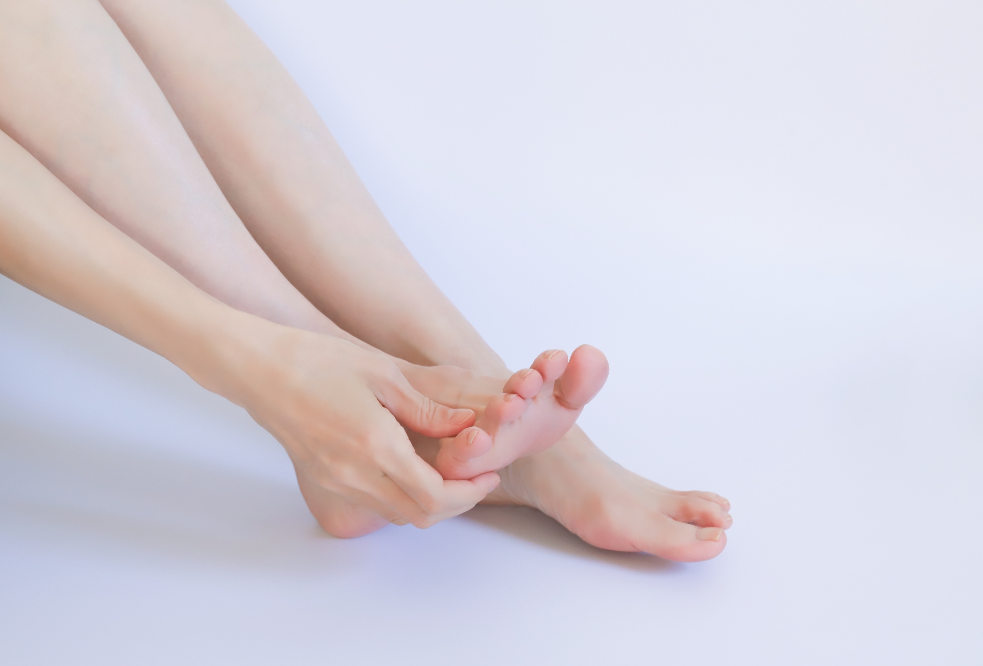 モートン病、足の薬指が痛い、足の中指が痛い