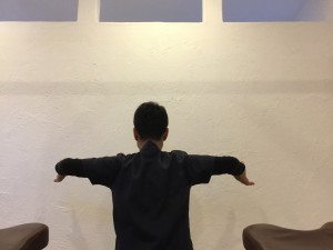 肩甲骨エクササイズ①